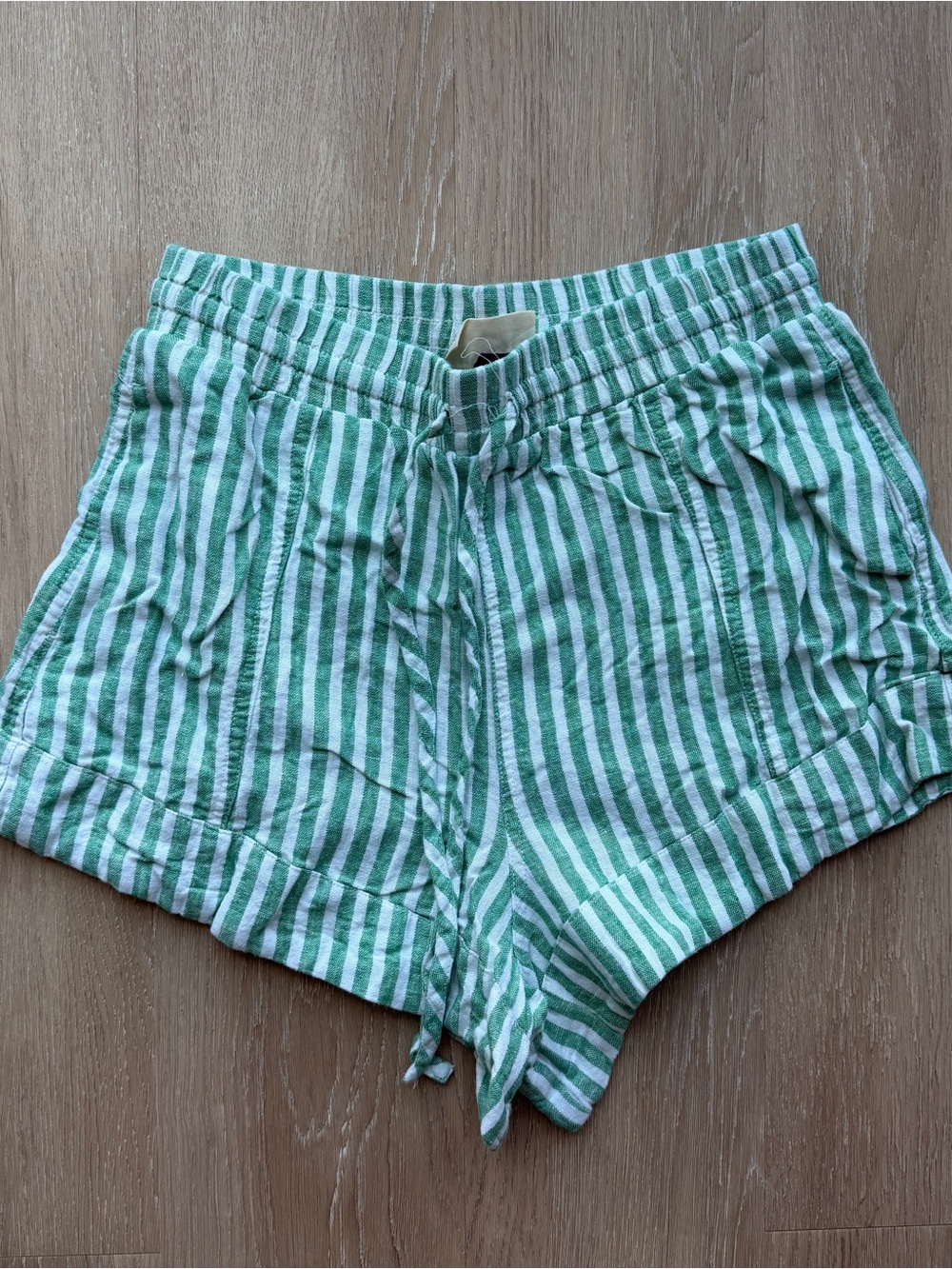 Universal Thread striped shorts